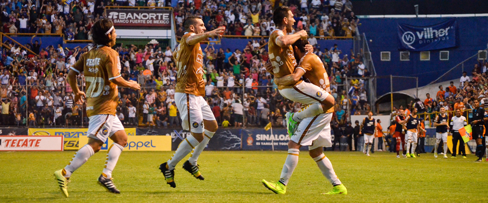 LOGRAN VENTAJA DE TRES GOLES EN LA FINAL