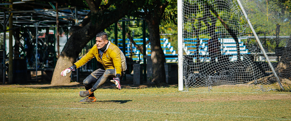 EL AURINEGRO VISITA A LOS LEONES NEGROS