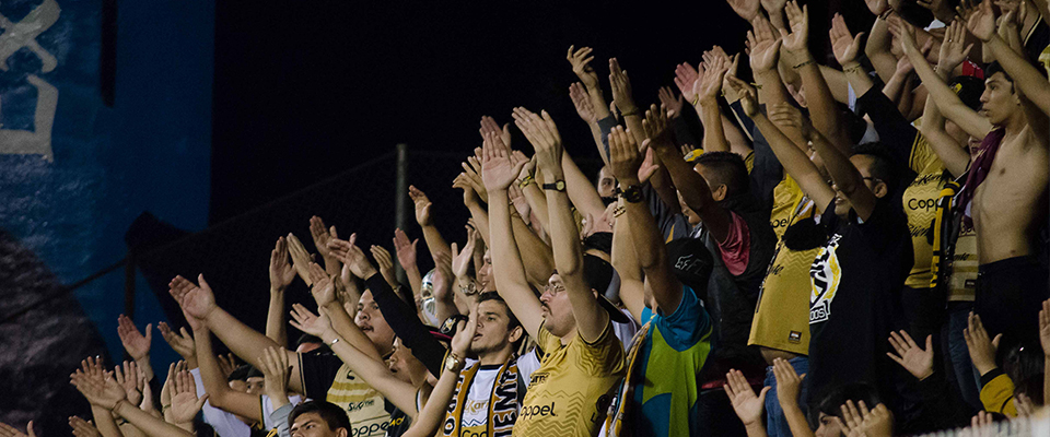 LANZA DORADOS PASE POR EL ASCENSO