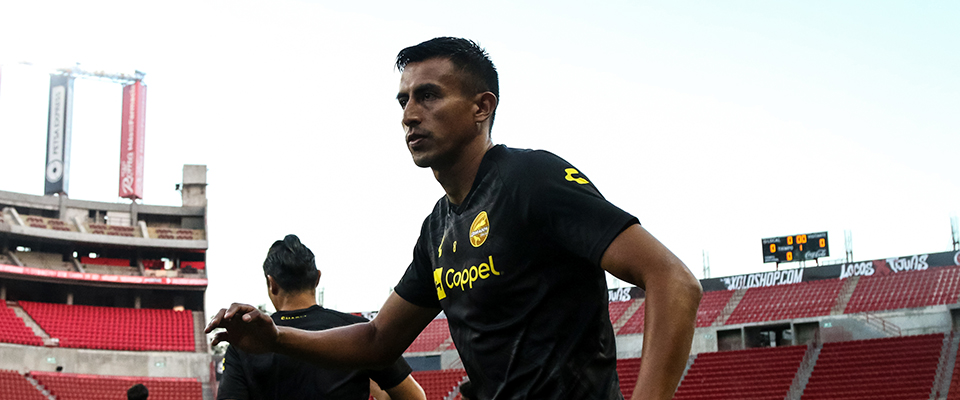 Ambos futbolistas jugaron el partido completo y fueron fundamentales para la victoria aurinegra ante Venados.