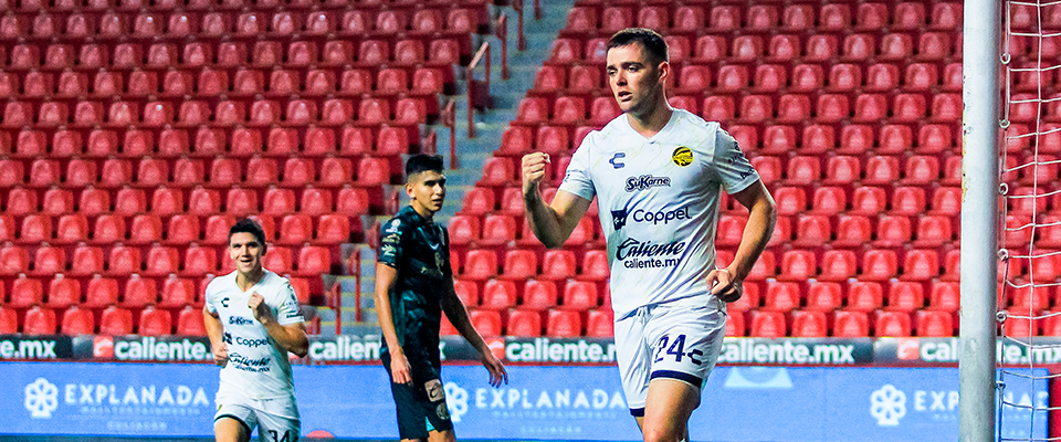 Joaquín Fernández anotó tres goles en el triunfo ante La Paz