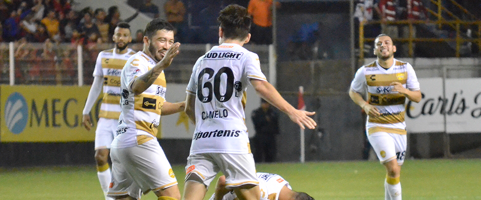 DORADOS SE IMPUSO A CIMARRONES