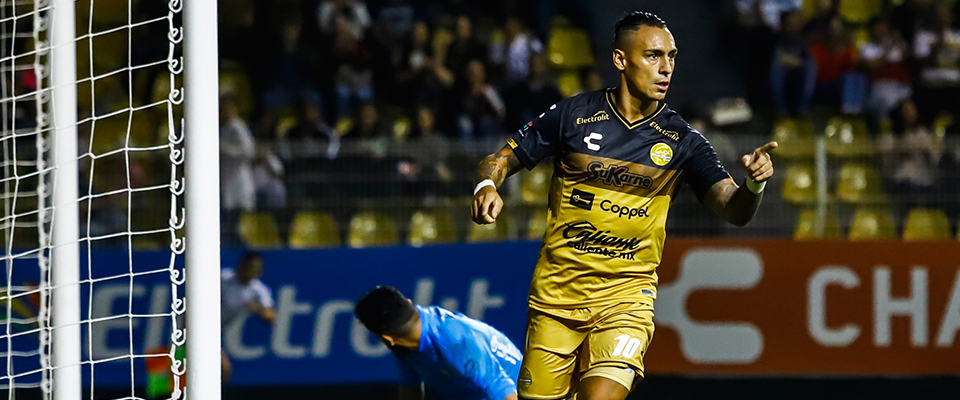 DORADOS GOLEA A OAXACA CUATRO GOLES POR CERO