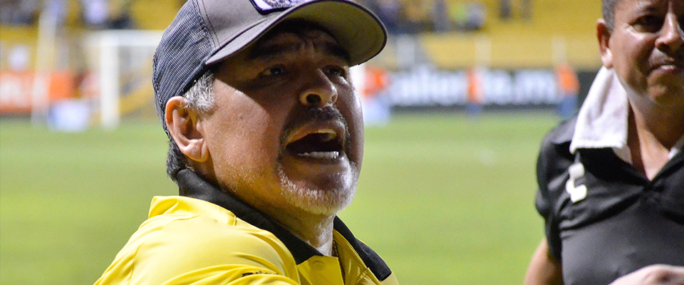 "VICTORIA CON ESFUERZO Y TRABAJO EN EQUIPO" DIEGO ARMANDO MARADONA