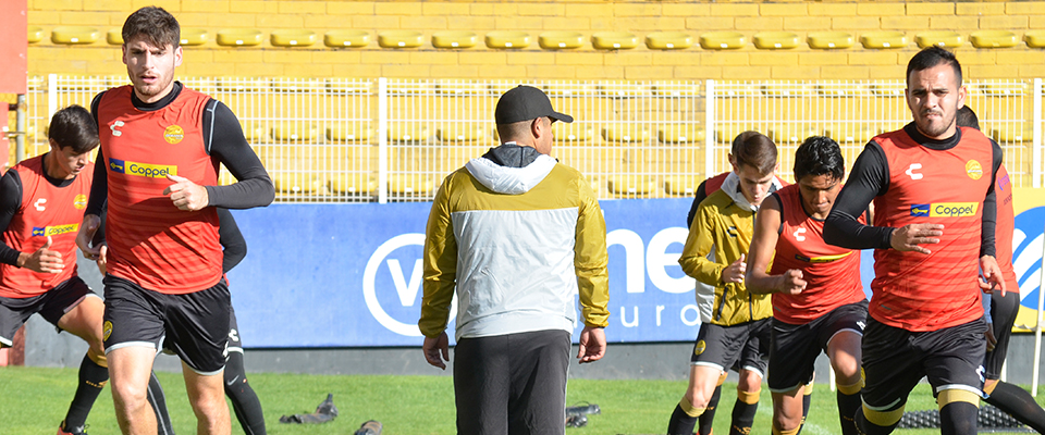 INICIA DORADOS PARTICIPACIÓN EN LA COPA