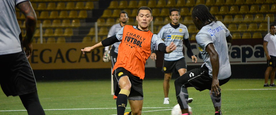 "EN CASA SOMOS FUERTES": FREDDY MARTIN