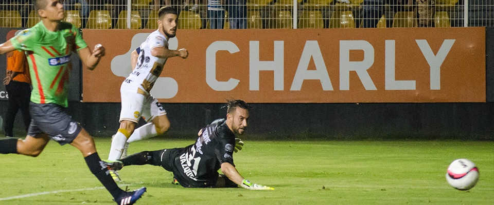 EN INTENSO PARTIDO, DORADOS MANTIENE EL INVICTO