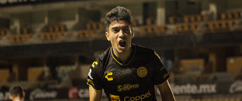 DORADOS BRILLÓ ANTE SU GENTE CON 8 SINALOENSES